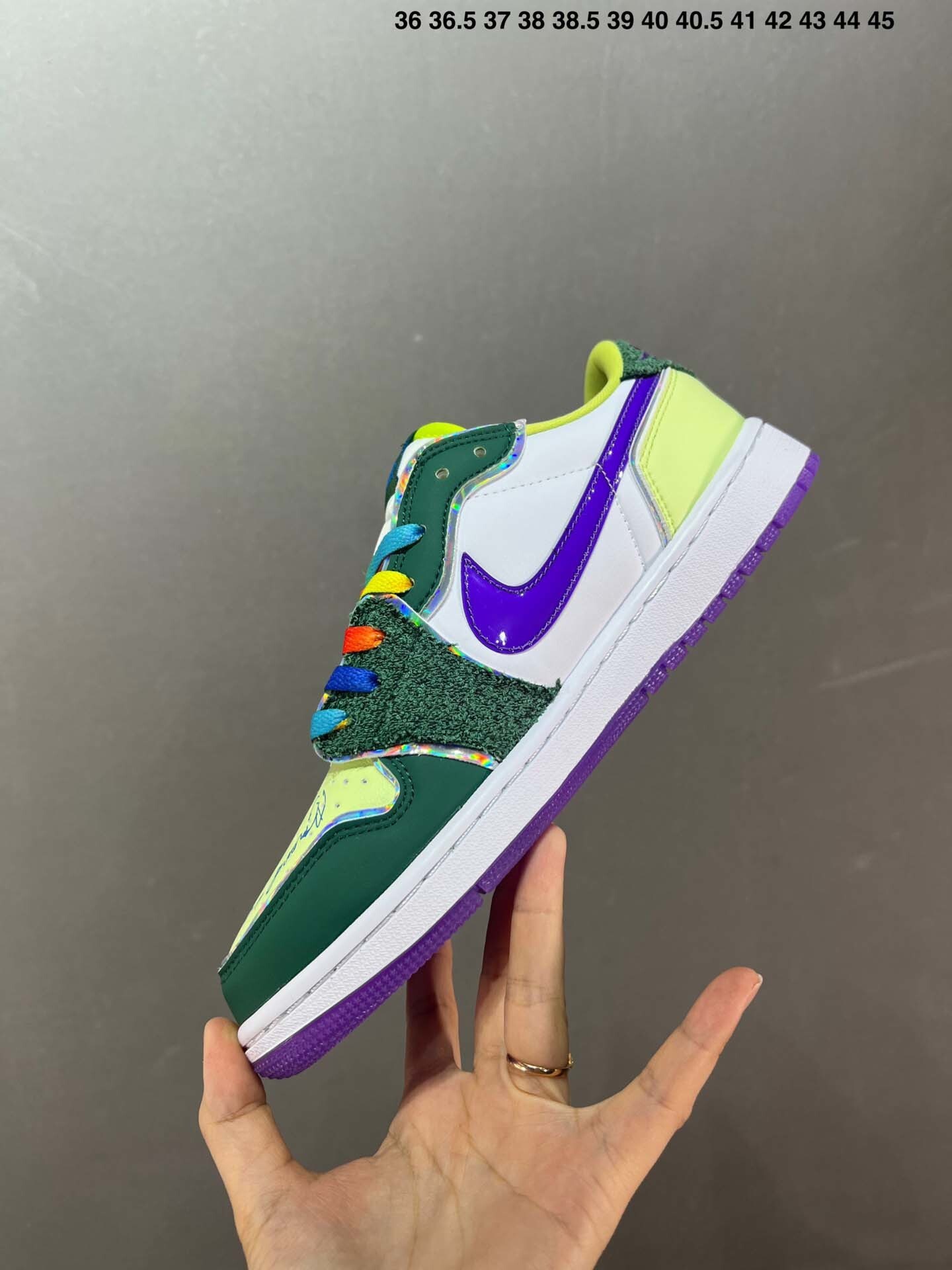 $60-LDN-132 NK gallery