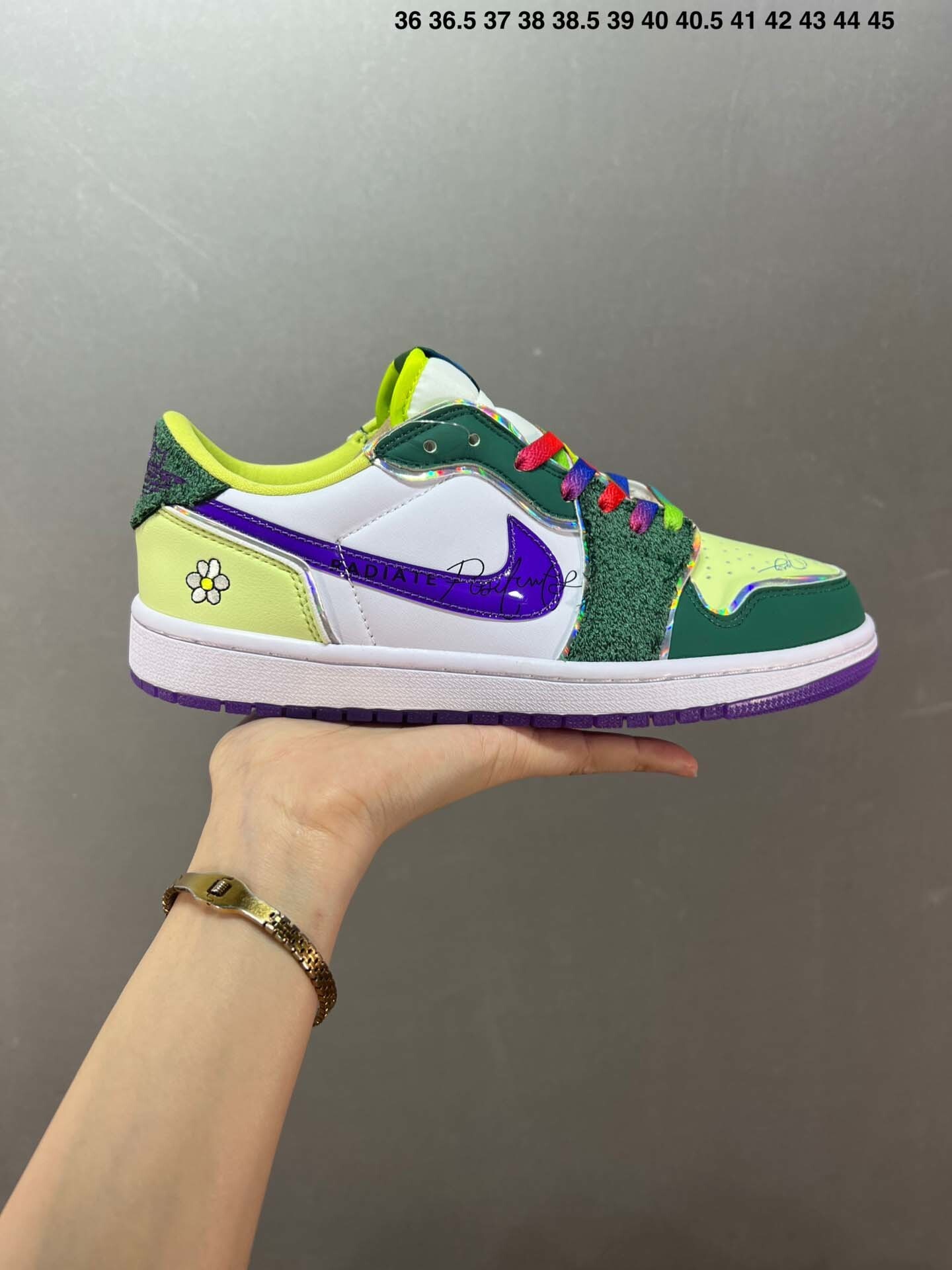 $60-LDN-132 NK gallery