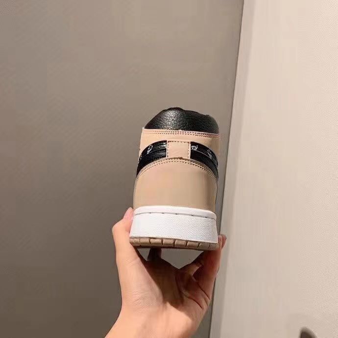 $60-LDN-164 NK gallery