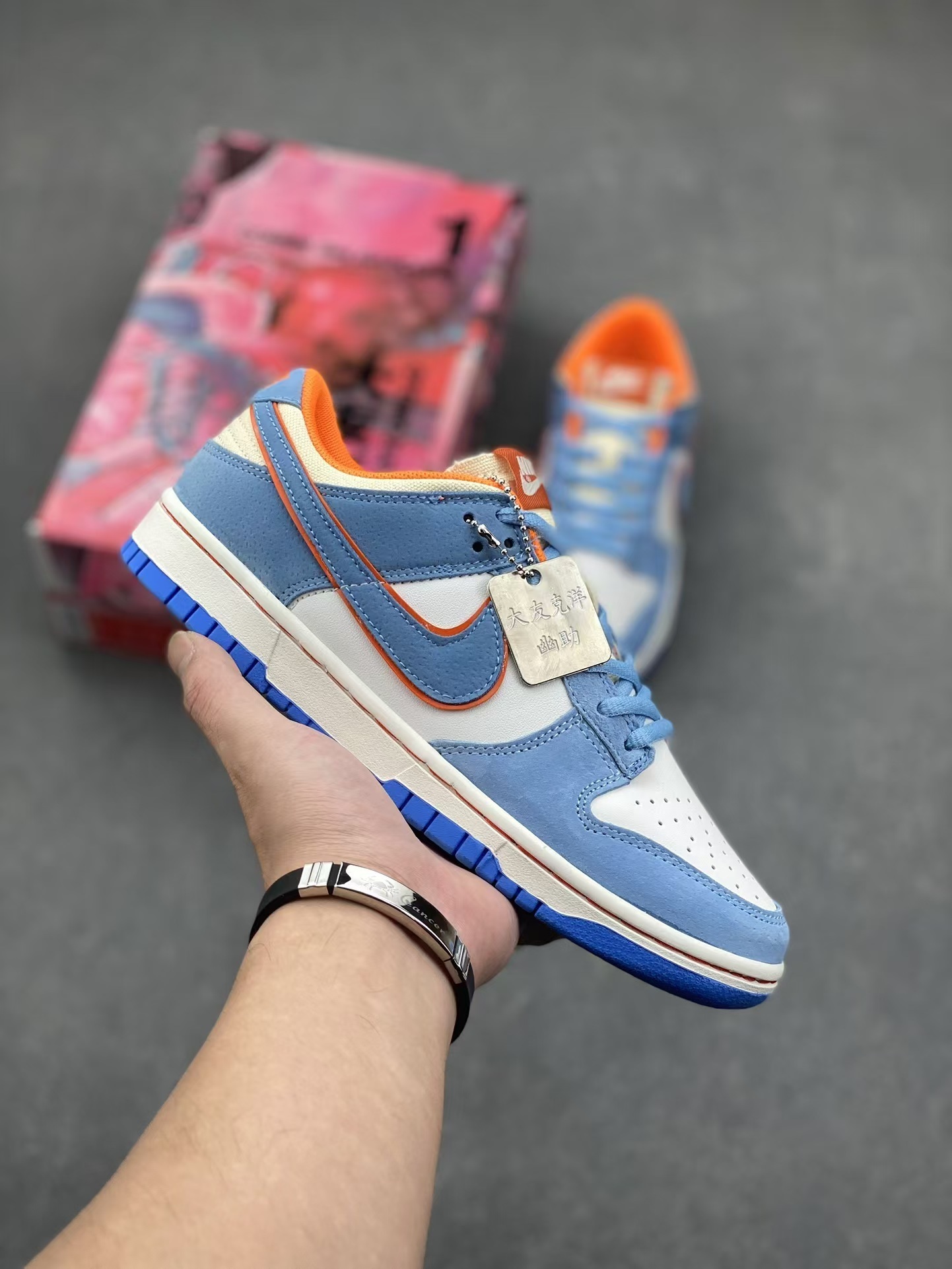 $60-LDN-184 NK gallery