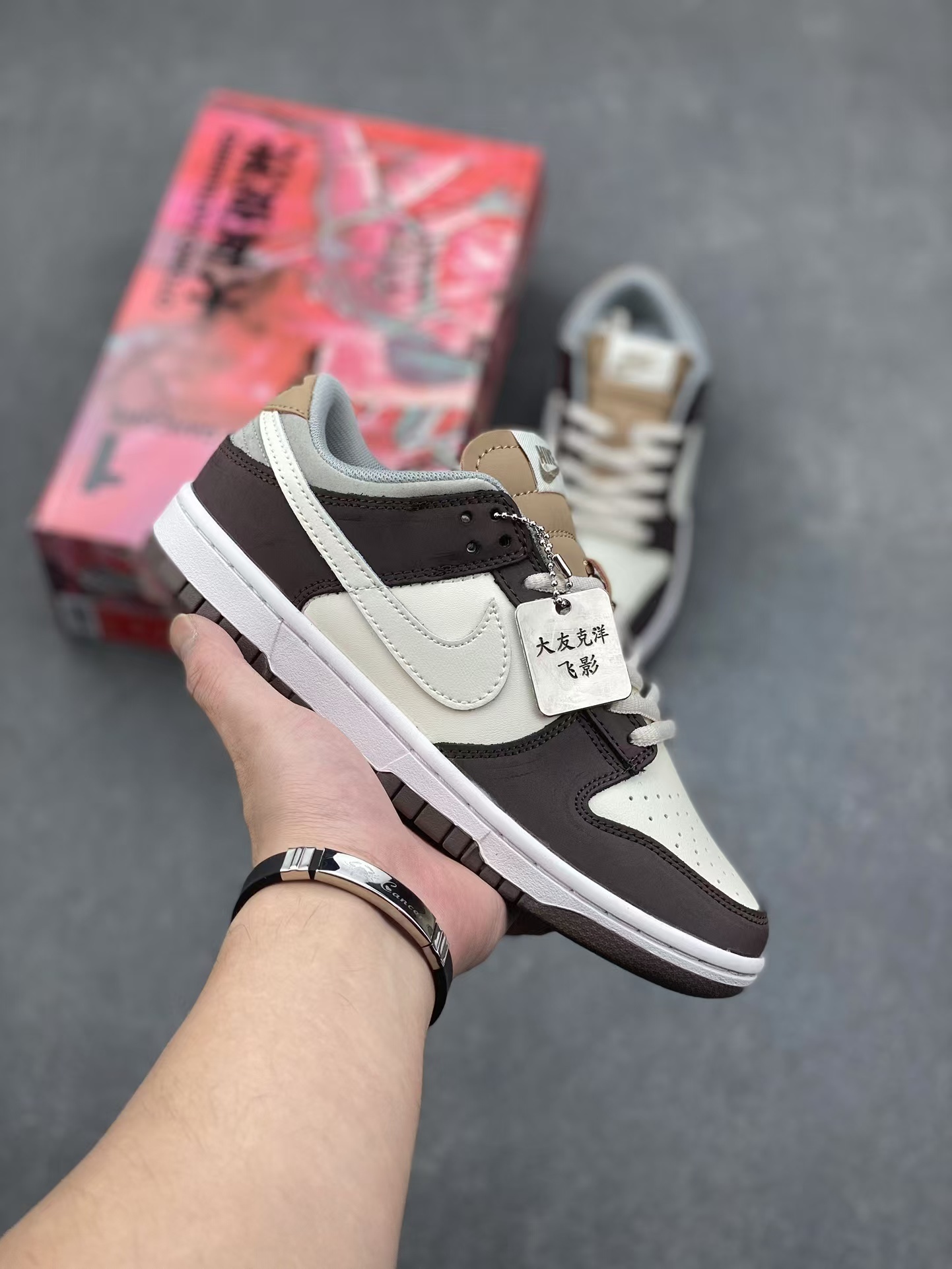 $60-LDN-184 NK gallery