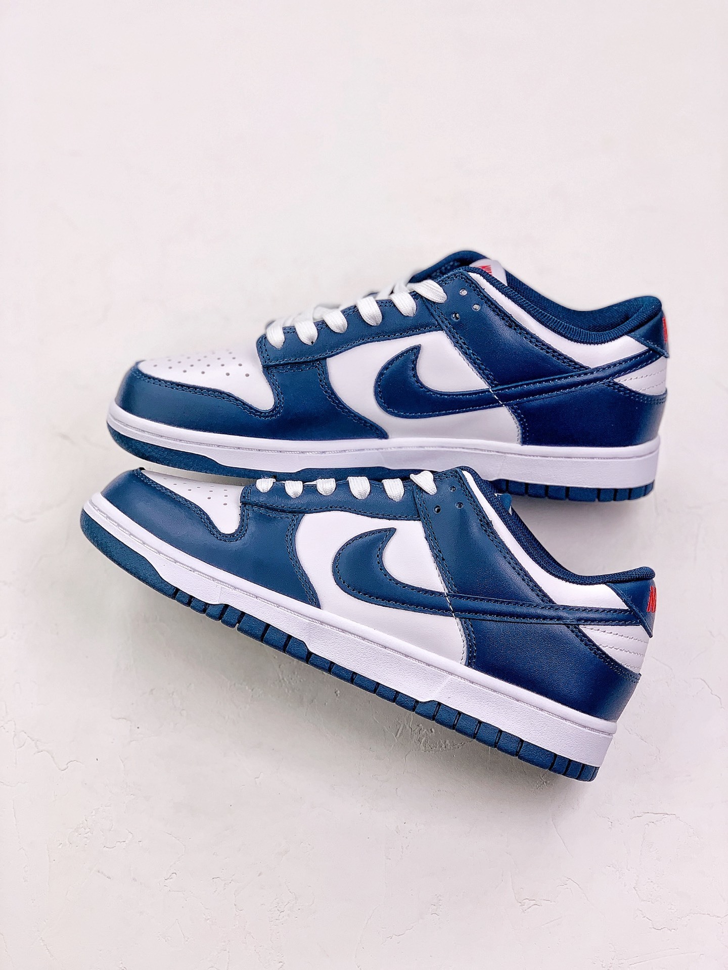 $60-LDN-185 NK gallery