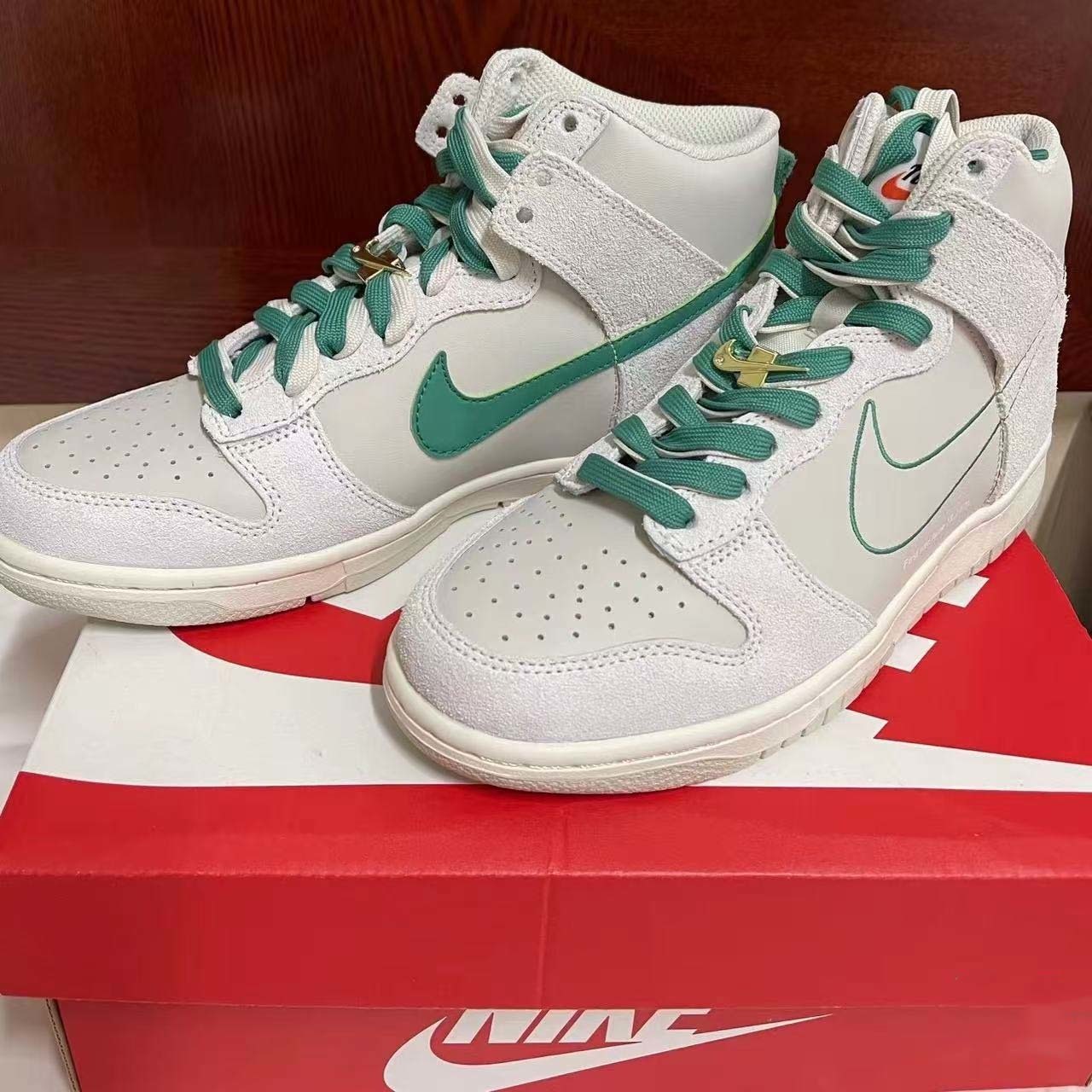 $60-LDN-2 NK gallery