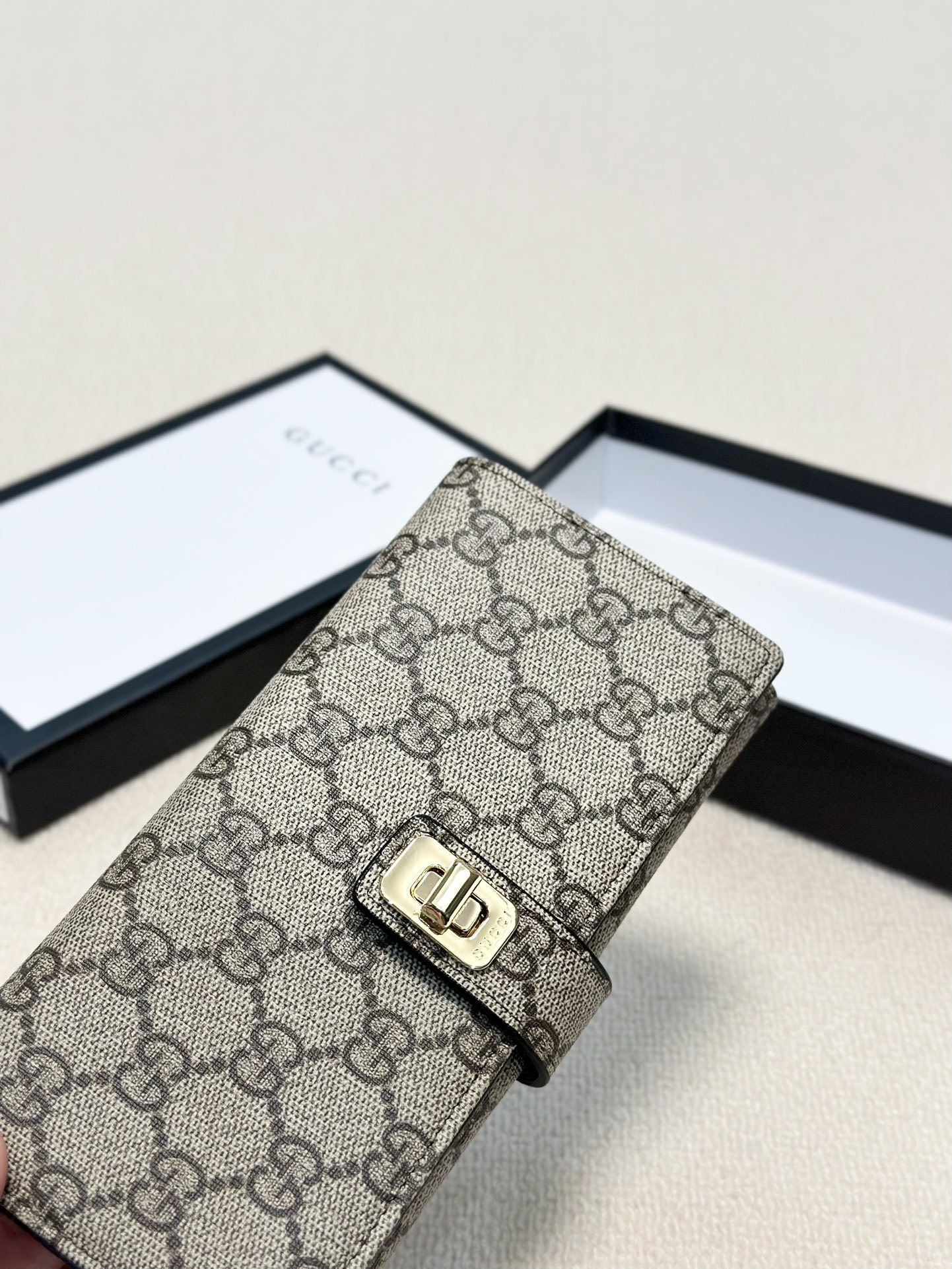 $60-LDN-280 GCI gallery