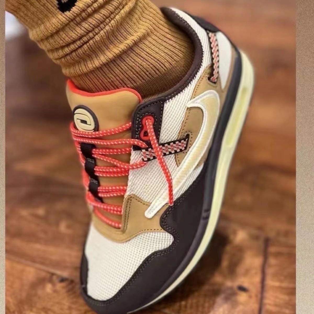 $60-LDN-35 NK gallery