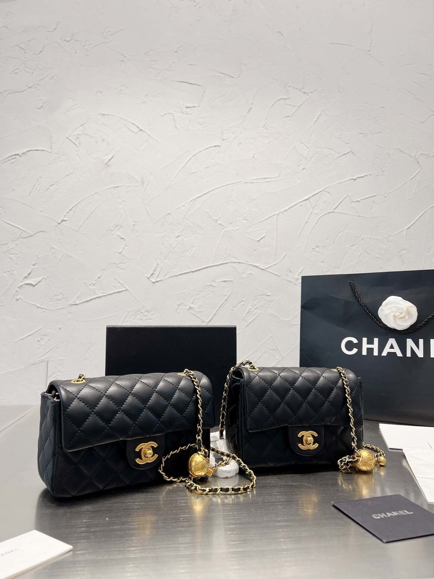 $60-LDN-354 CHA gallery