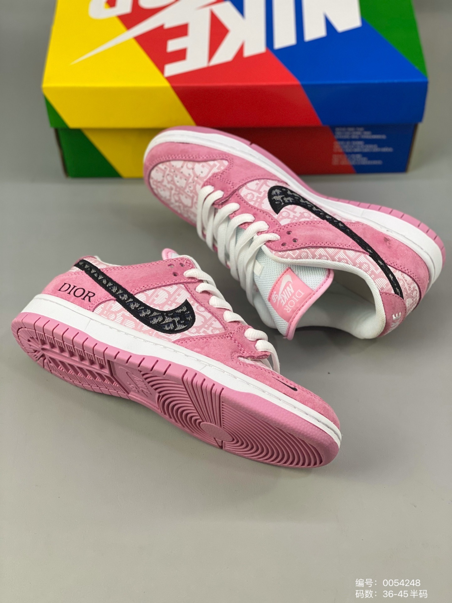 $60-LDN-77 NK gallery