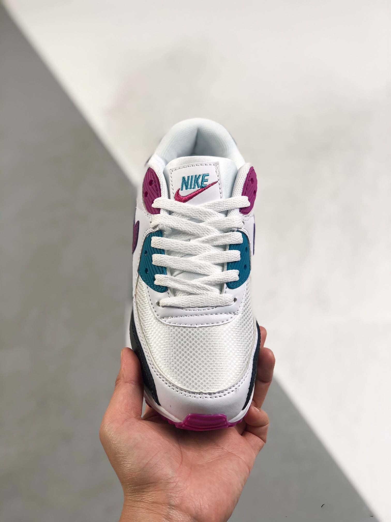 $60-LDN-78 NK gallery