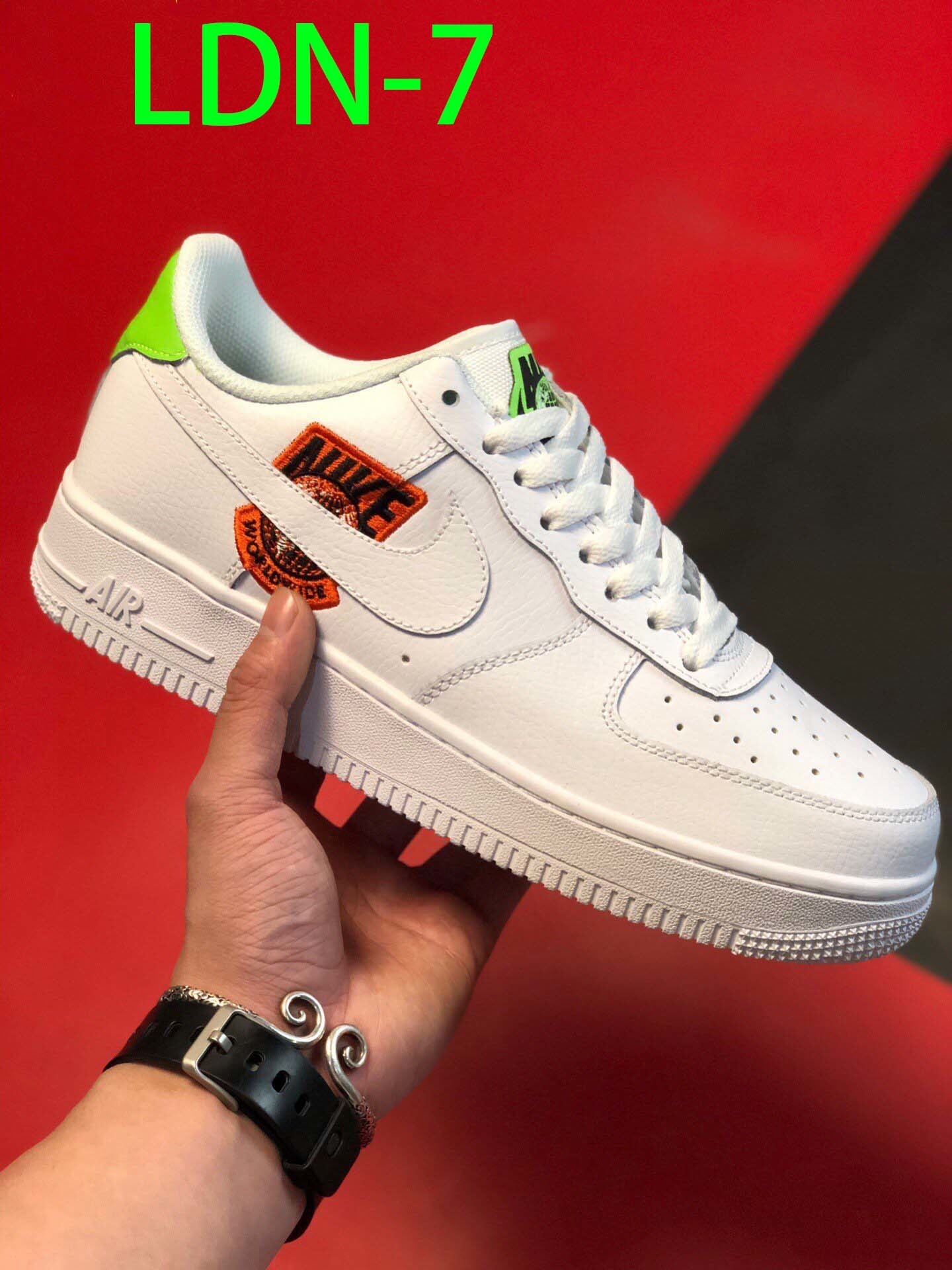 $60-LDN-89 NK gallery