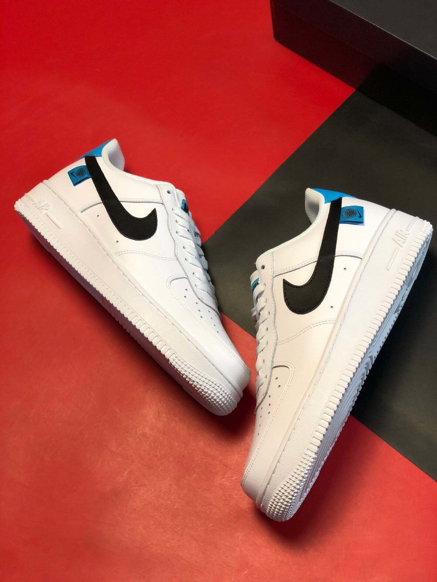 $60-LDN-89 NK gallery