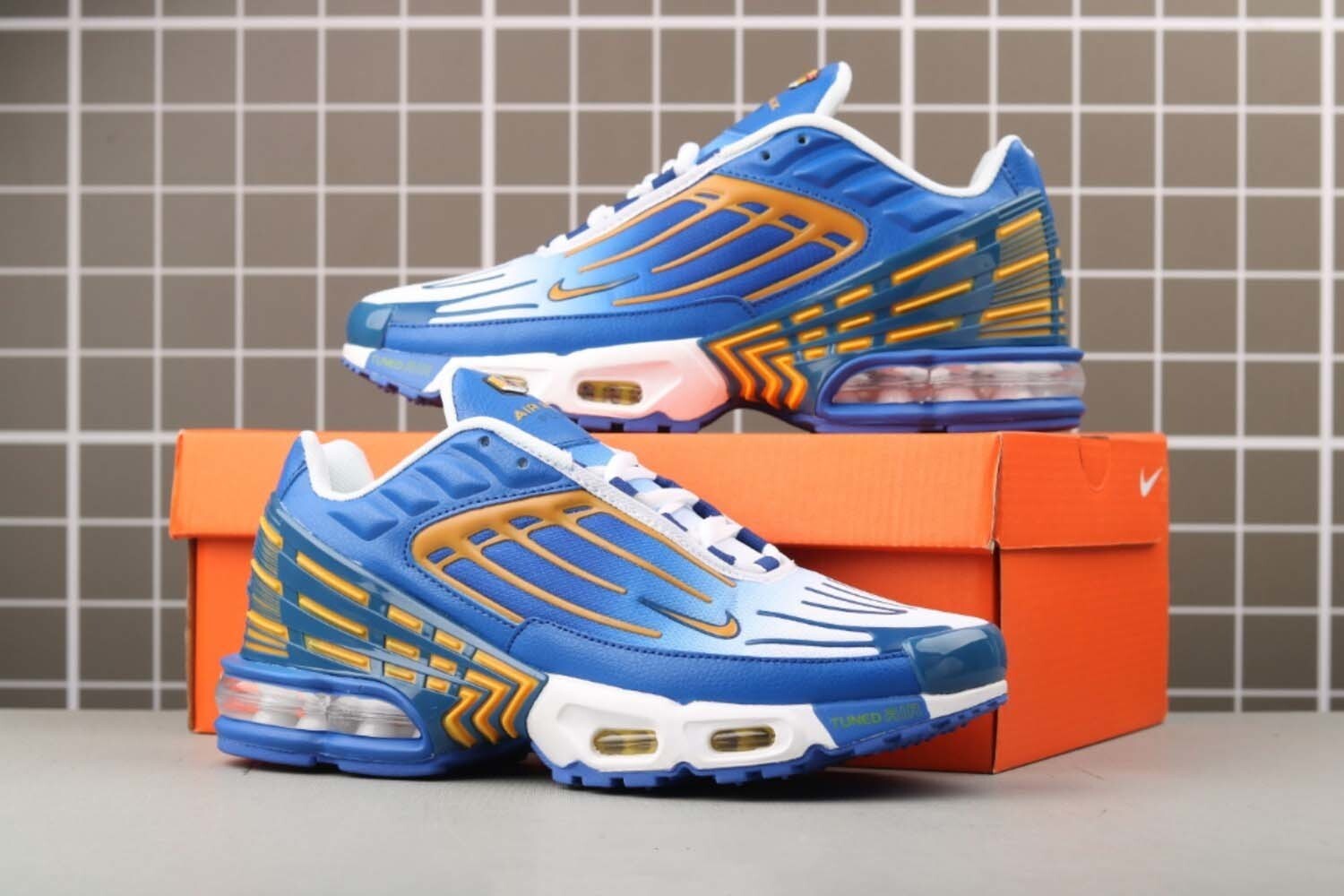 $60-LDN-94 NK gallery