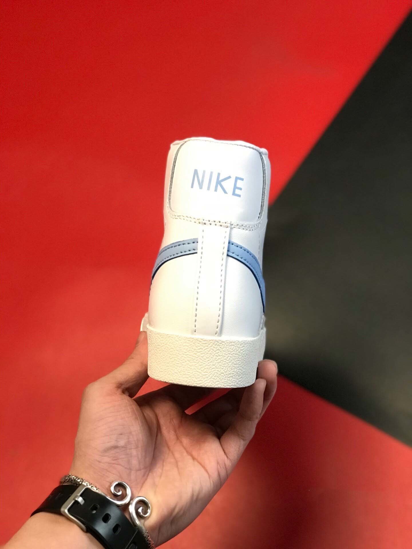 $60-LDN-95 NK gallery