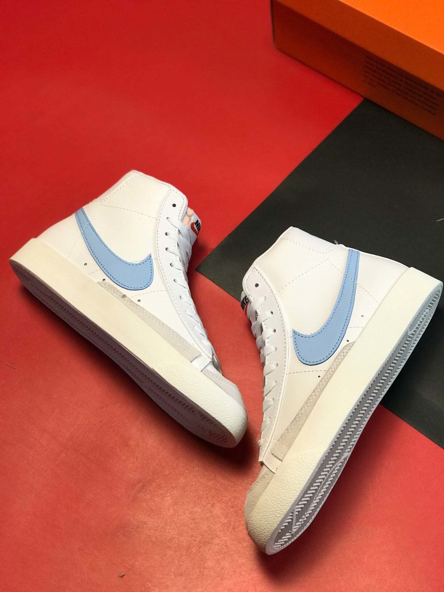 $60-LDN-95 NK gallery