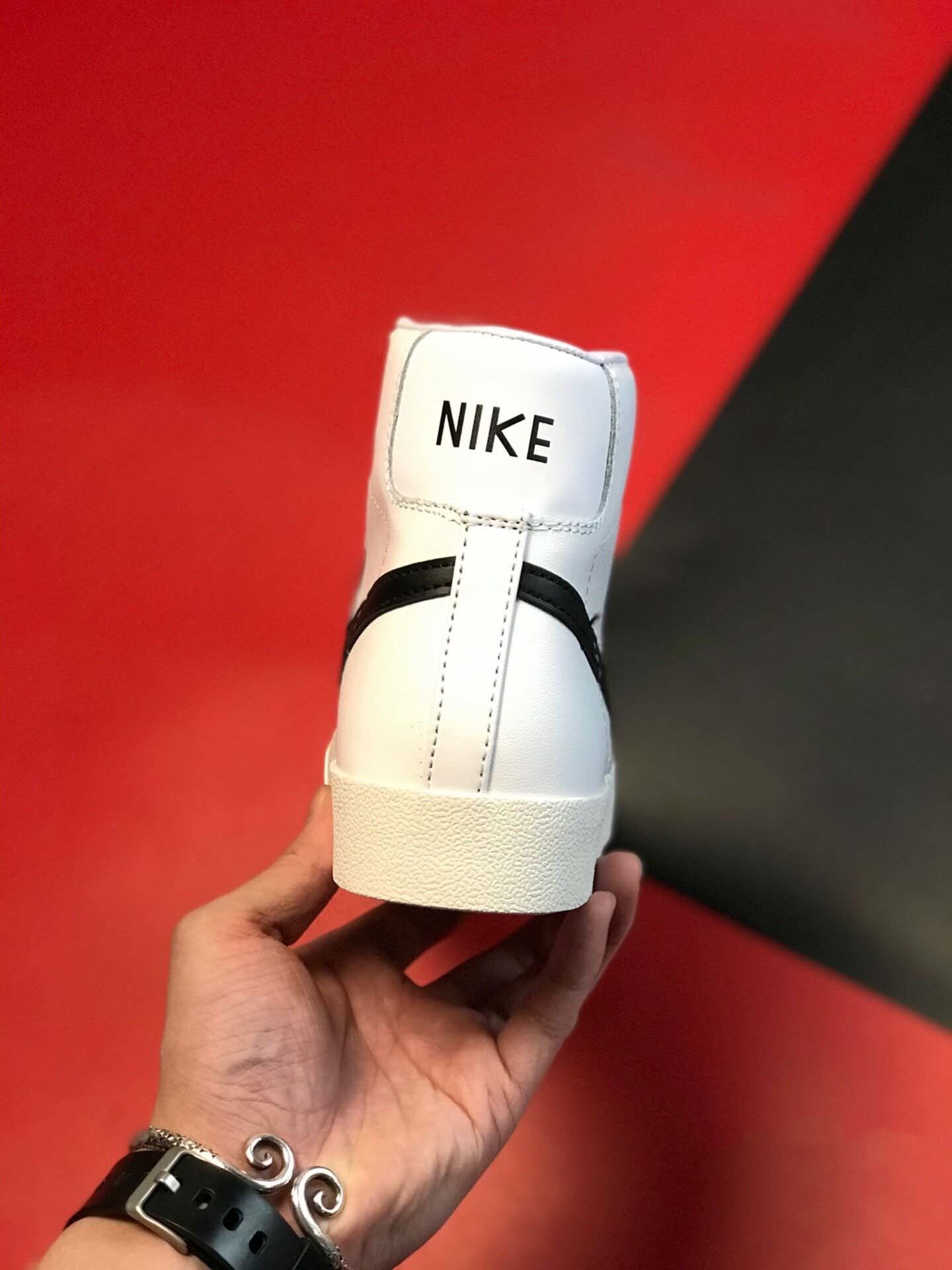 $60-LDN-95 NK gallery