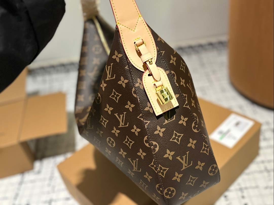 $61-LDN-338 LV gallery