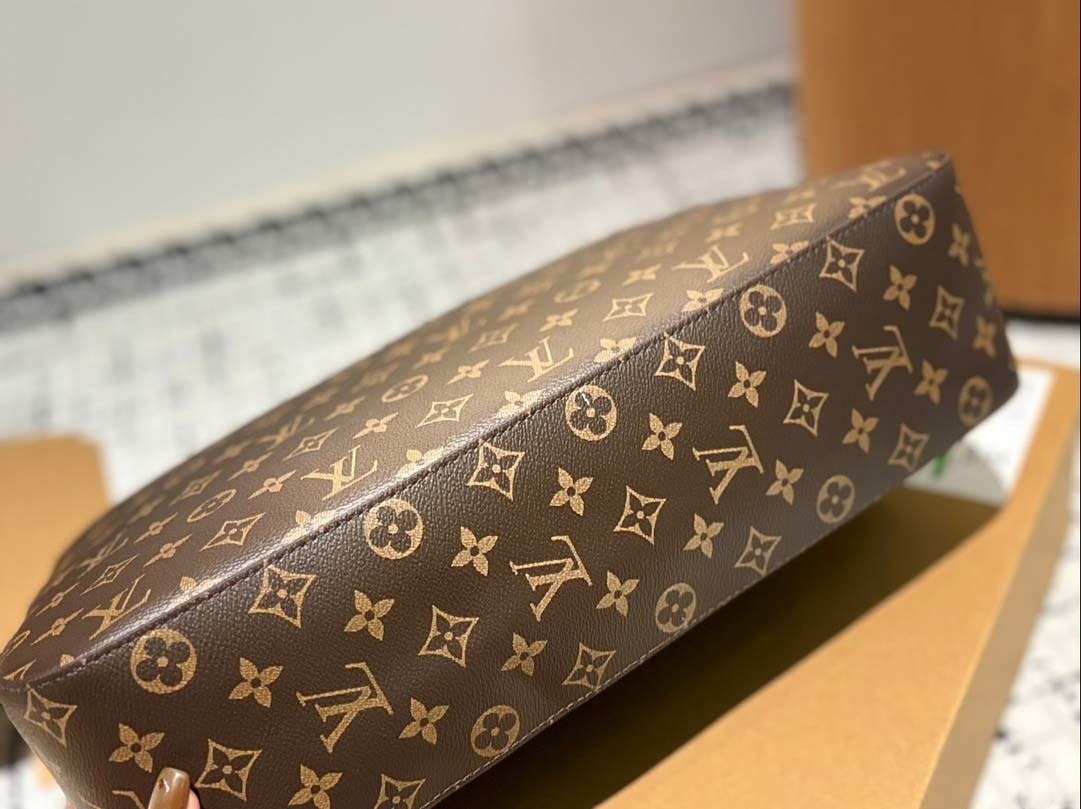 $61-LDN-338 LV gallery