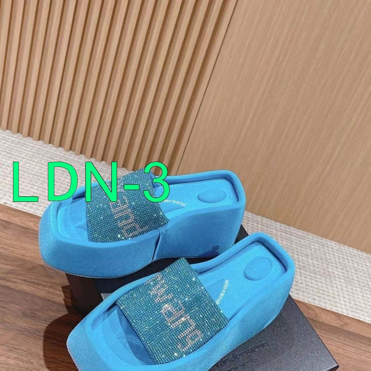 $61-LDN-426 Wang gallery