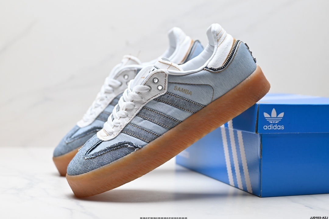 $61-LDN-636 AD gallery