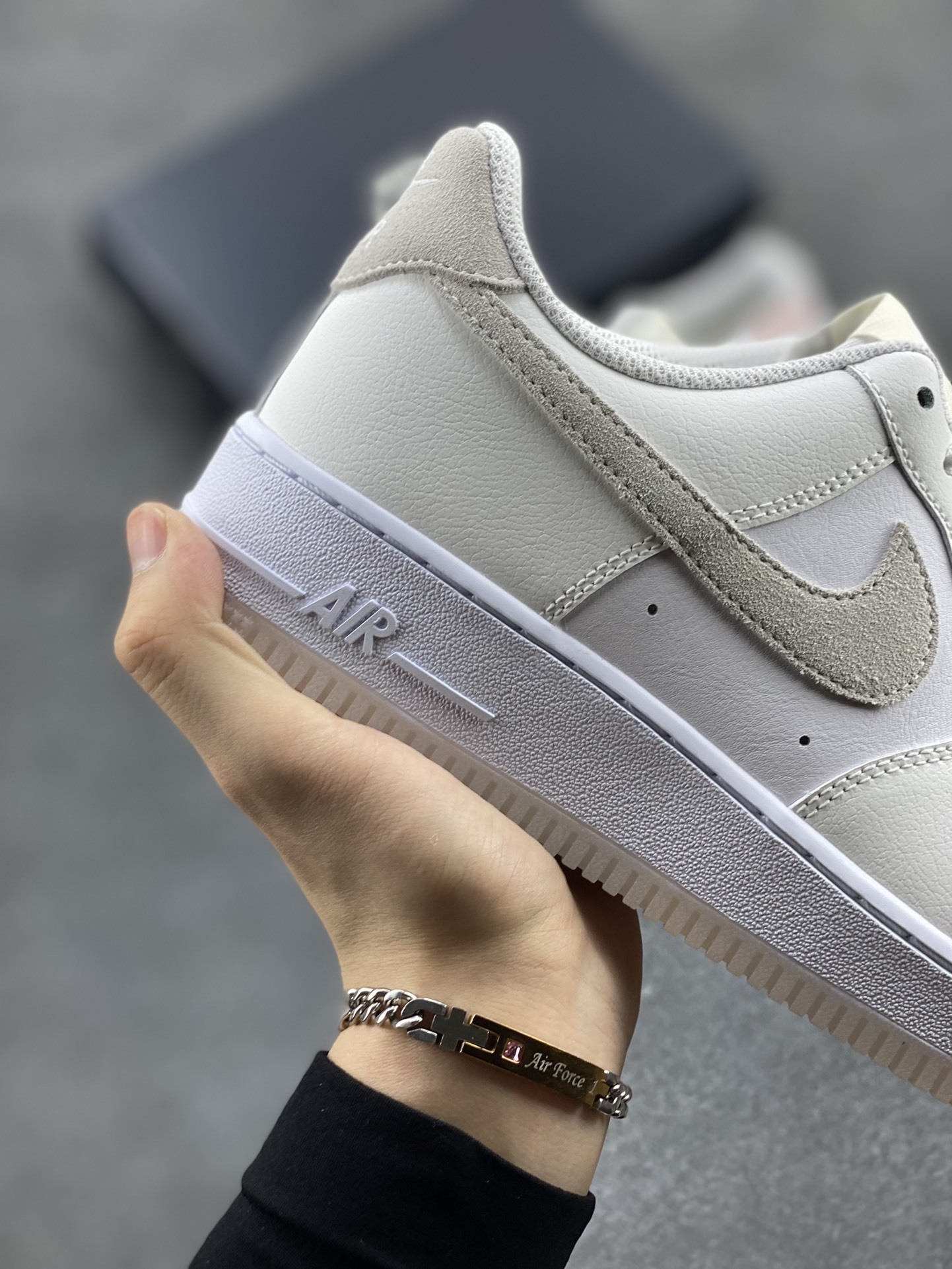 $62-LDN-169 NK gallery