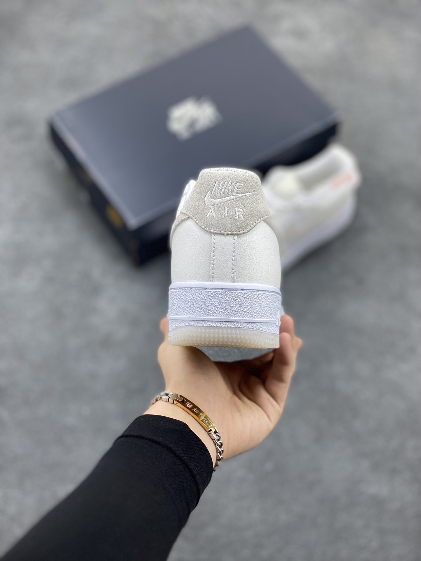 $62-LDN-169 NK gallery