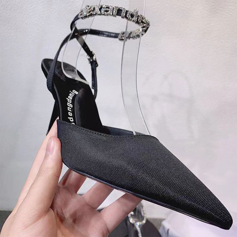 $62-LDN-424 Wang gallery