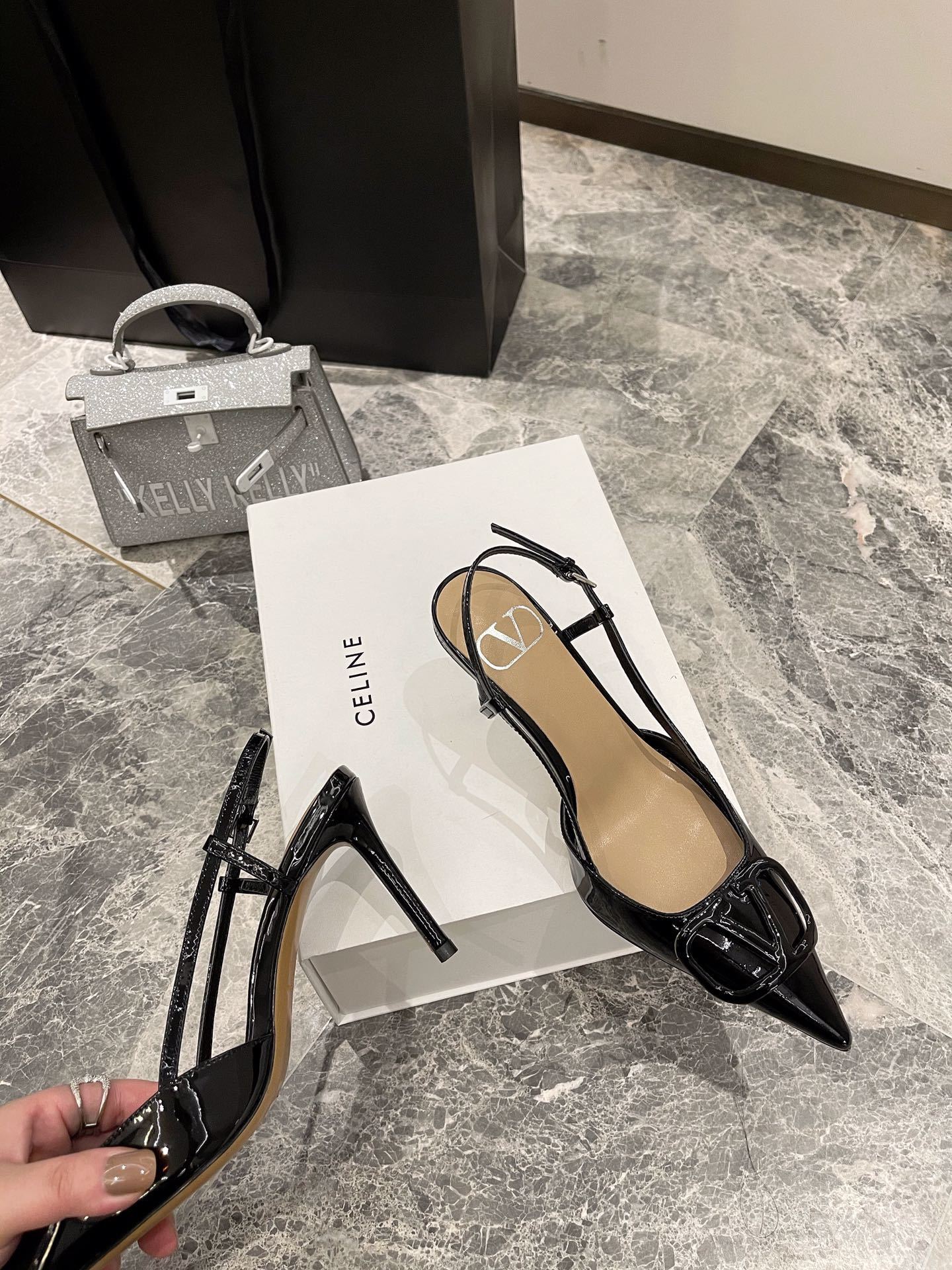 $62-LDN-471 VATO gallery