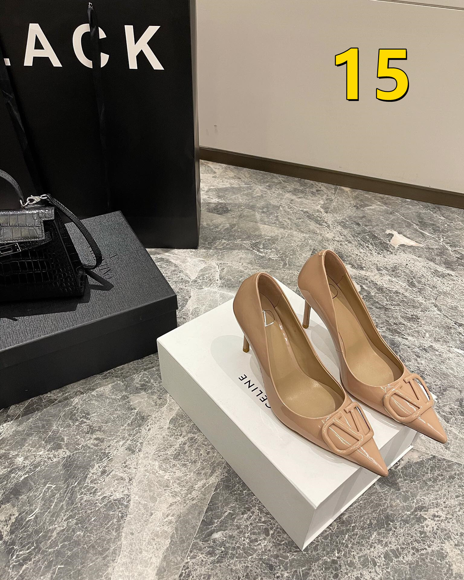 $62-LDN-471 VATO gallery