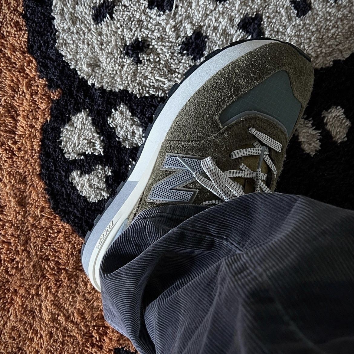 $62-LDN-484 NB gallery