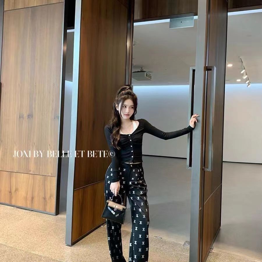 $62-LDN-571 Cel gallery