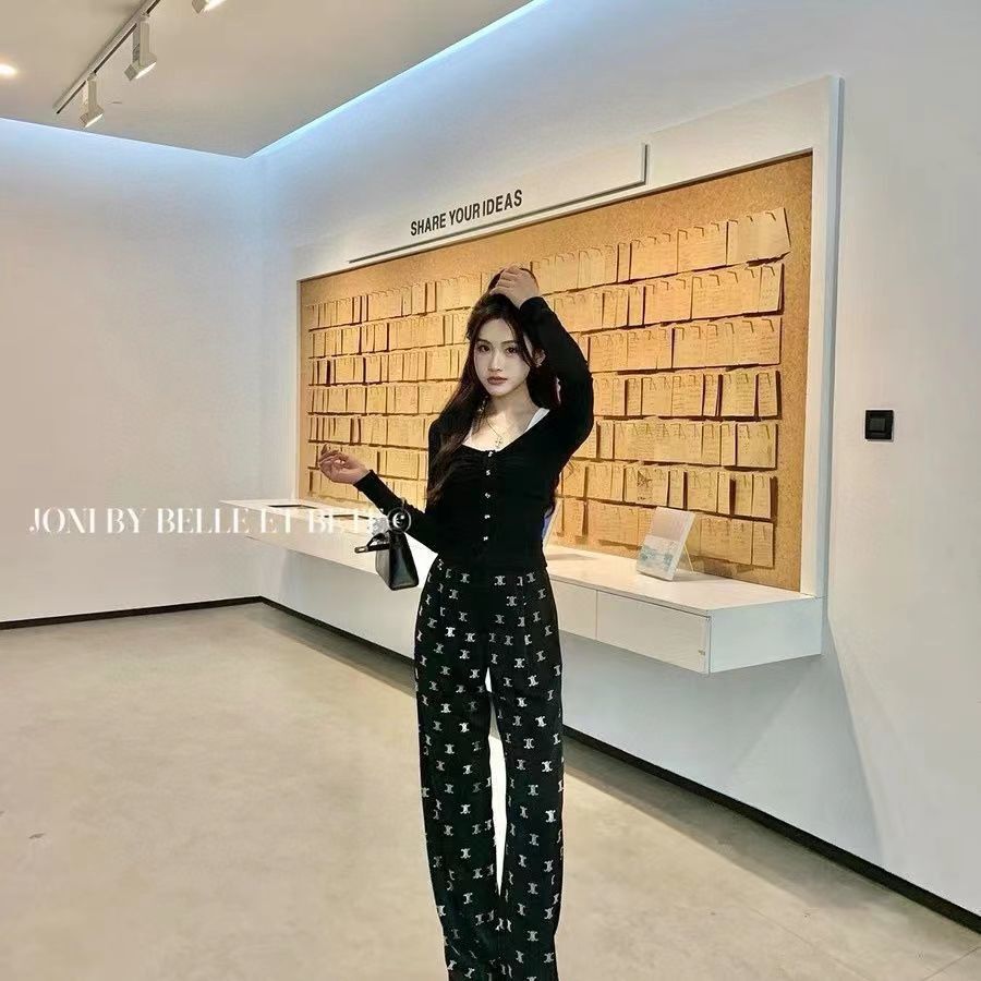 $62-LDN-571 Cel gallery