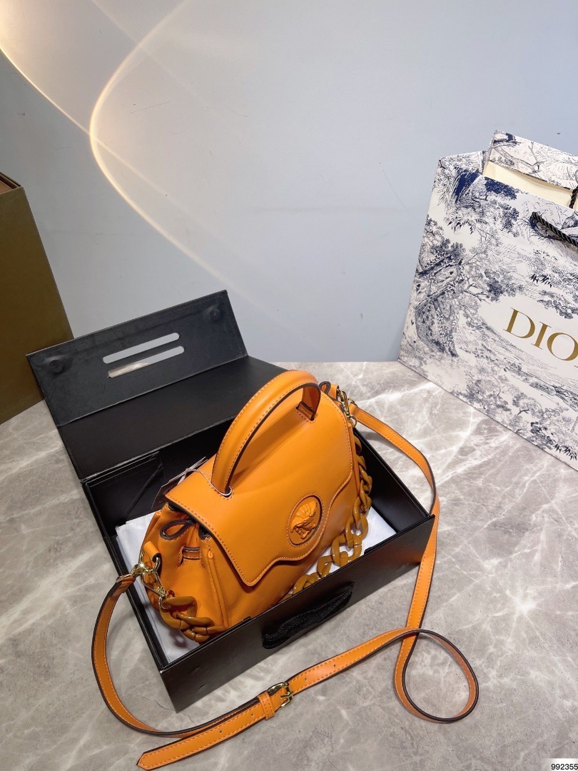 $62-LDN-591 VER gallery