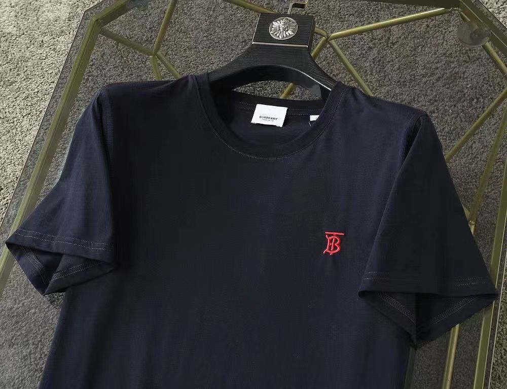 $62-LDN-691 BURBE gallery