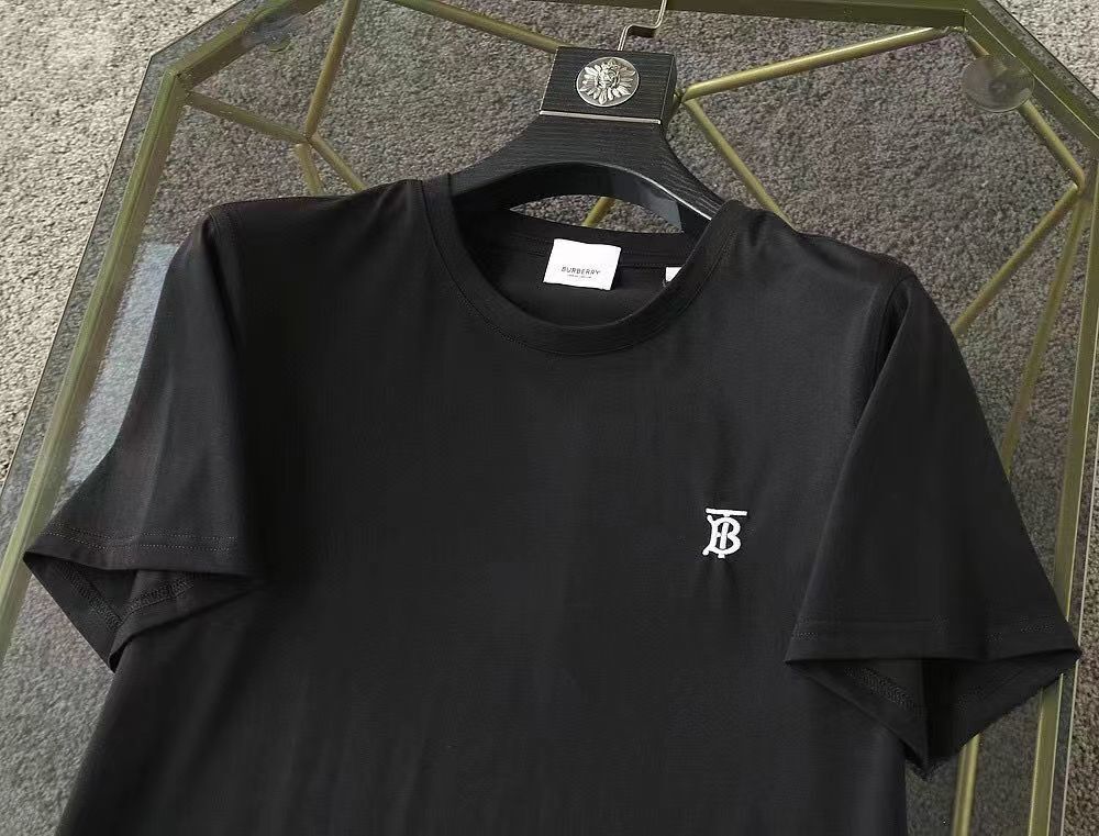 $62-LDN-691 BURBE gallery