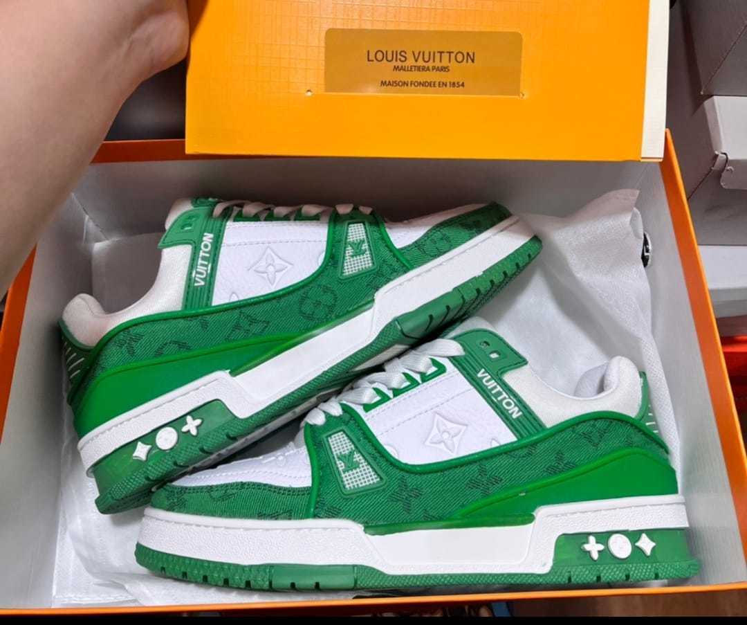 $62-LDN-722 LV gallery