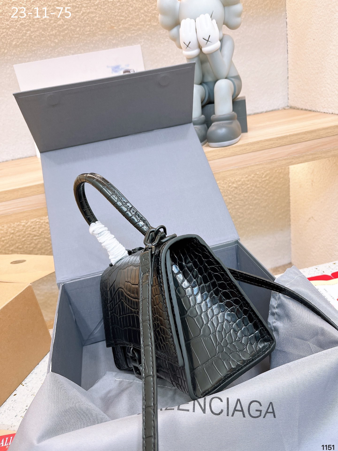 $62.99-LDN-665 Bacga gallery