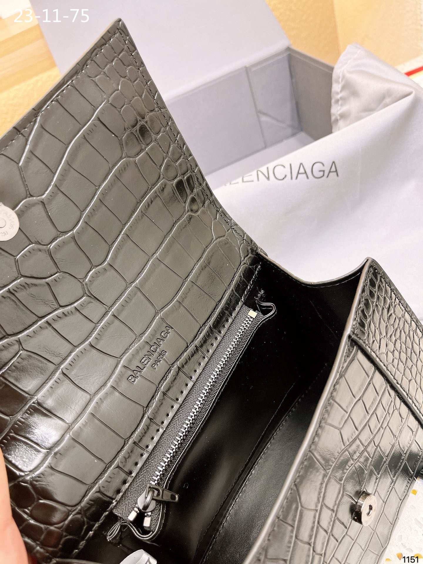 $62.99-LDN-665 Bacga gallery