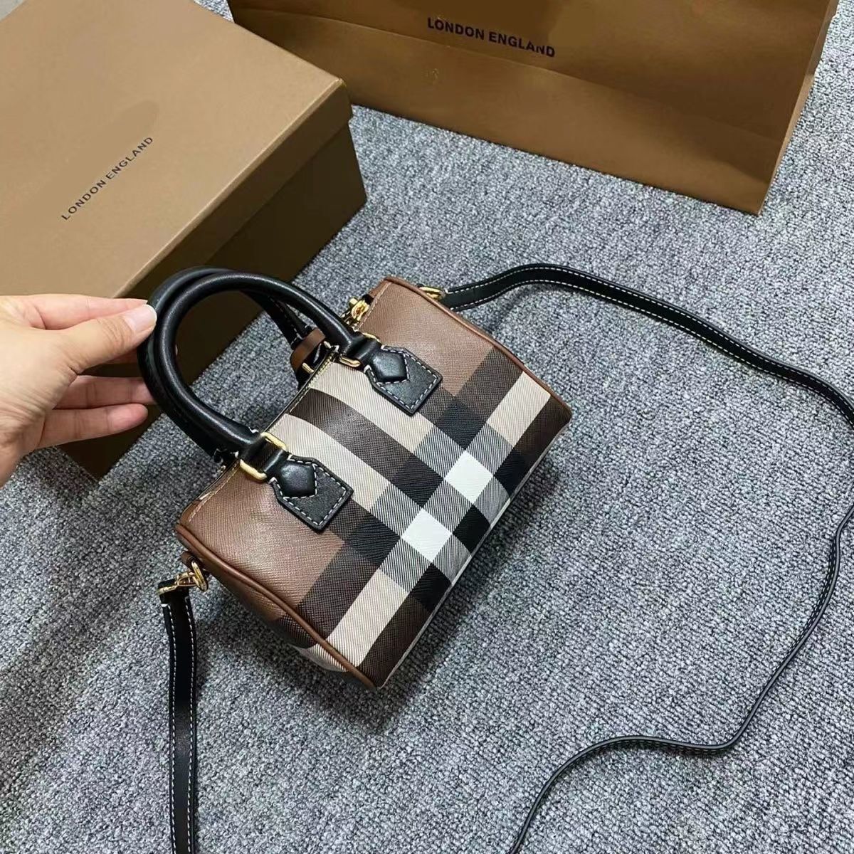 $62.99-LDN-700 BURBE gallery