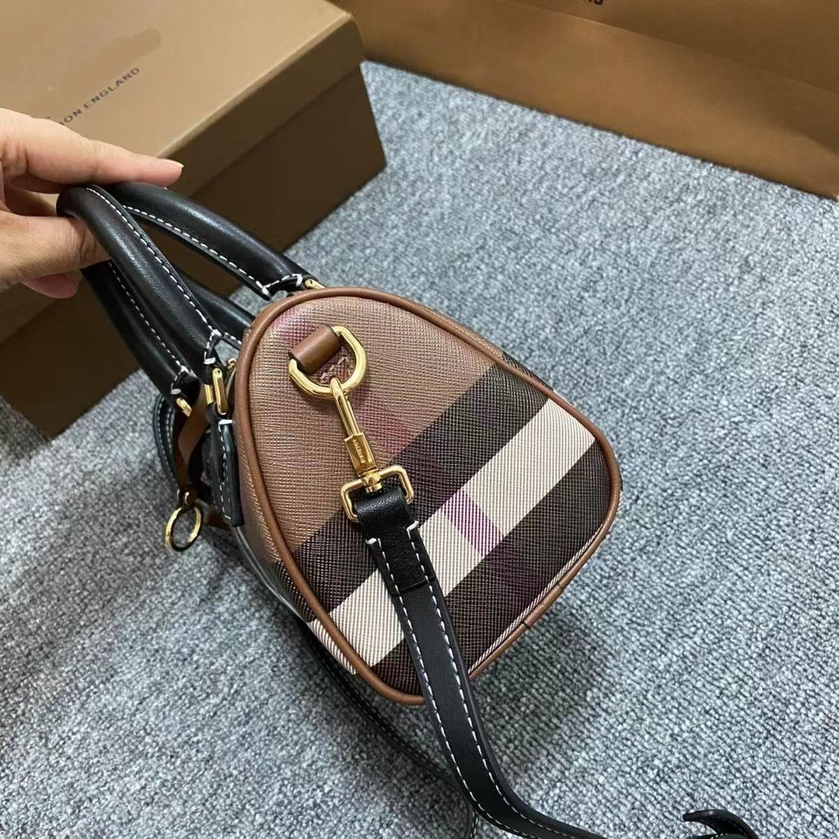 $62.99-LDN-700 BURBE gallery