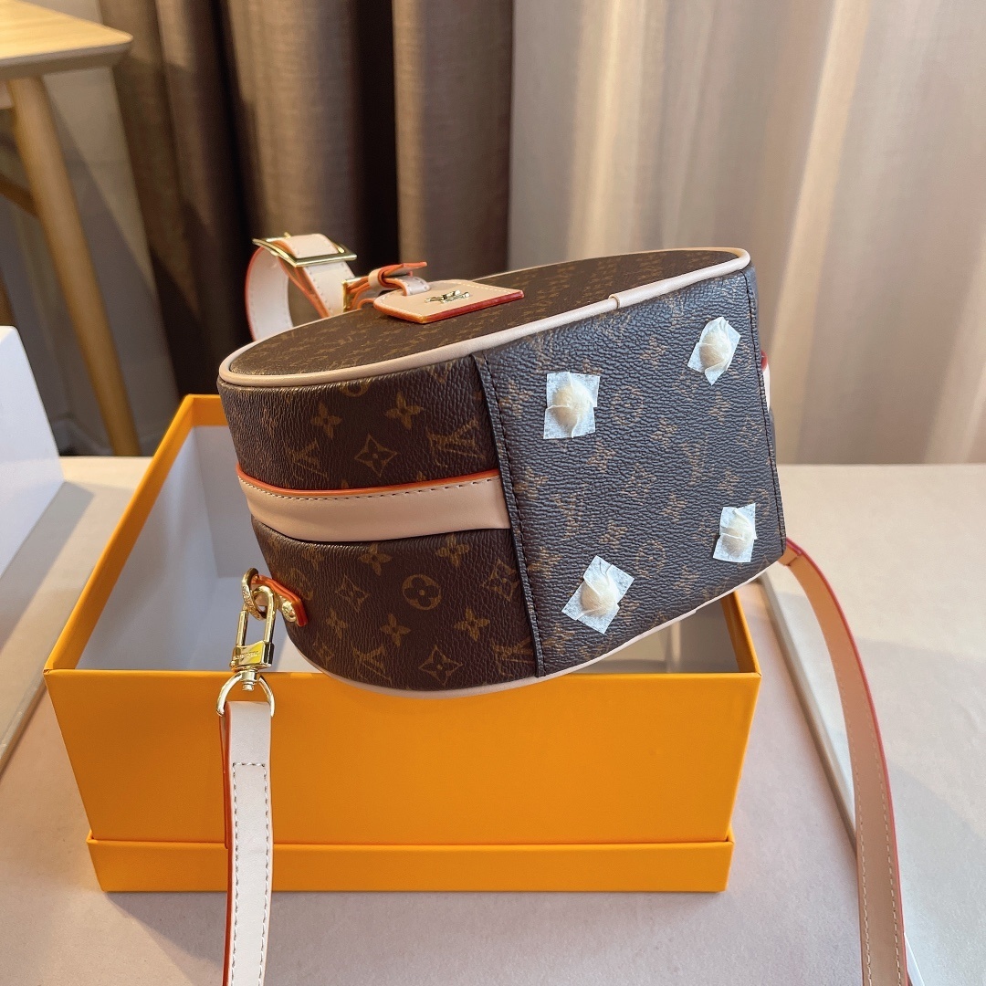 $64-LDN-295 LV gallery