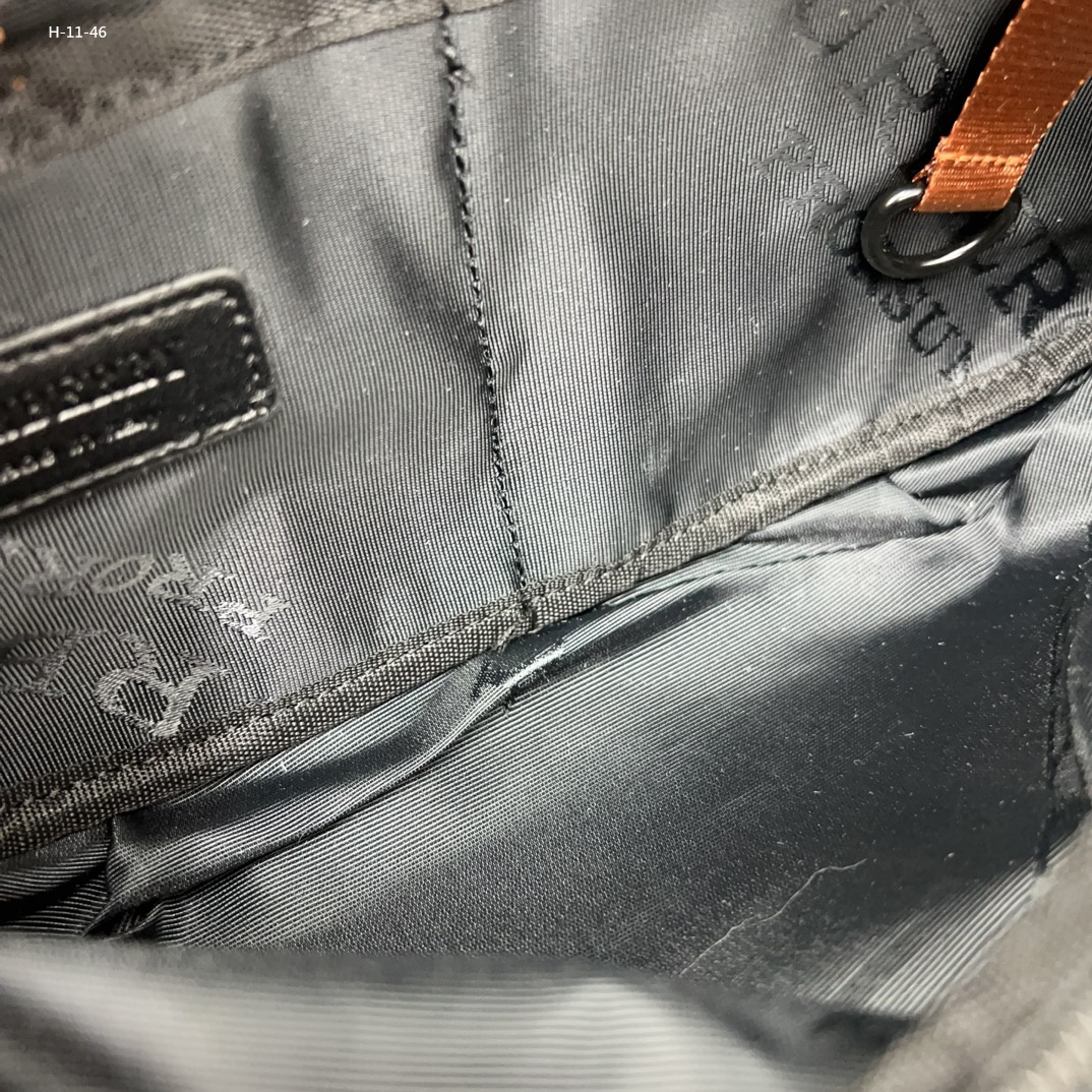 $64-LDN-698 BURBE gallery