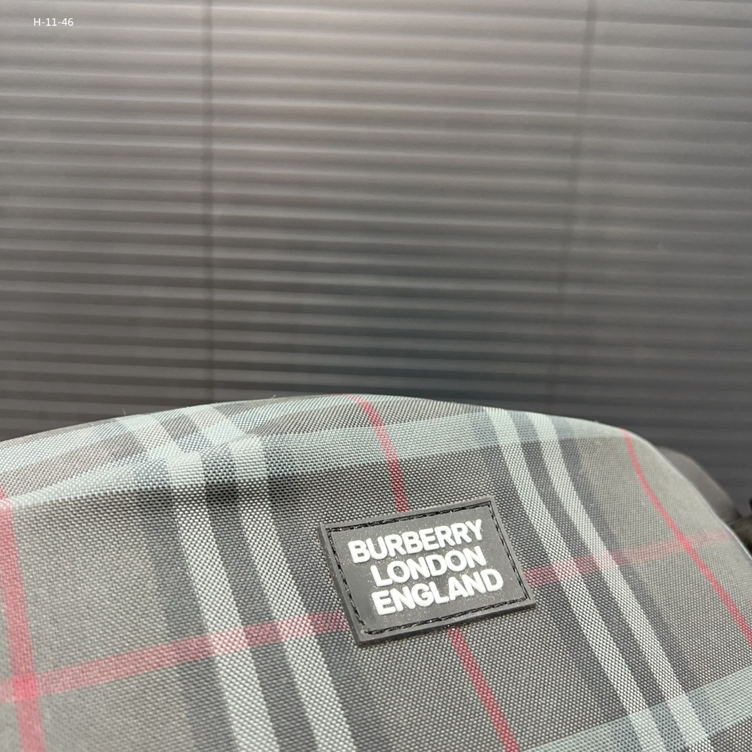 $64-LDN-698 BURBE gallery