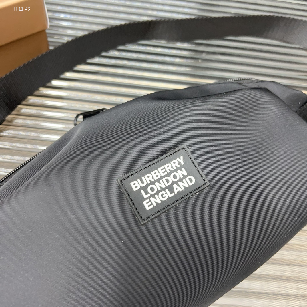 $64-LDN-699 BURBE gallery