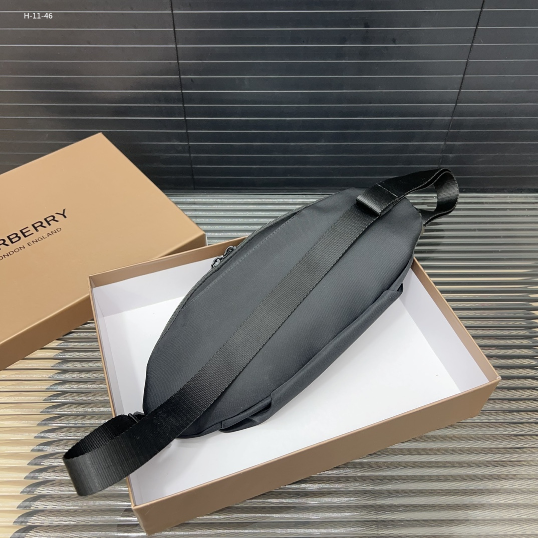 $64-LDN-699 BURBE gallery