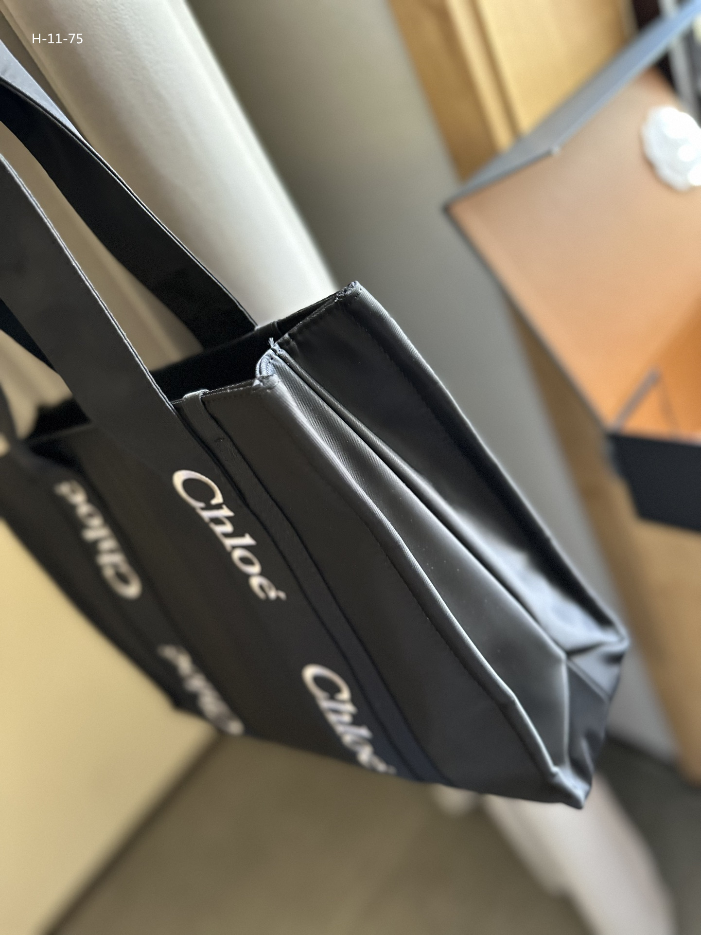 $64-LDN-703 CHL gallery