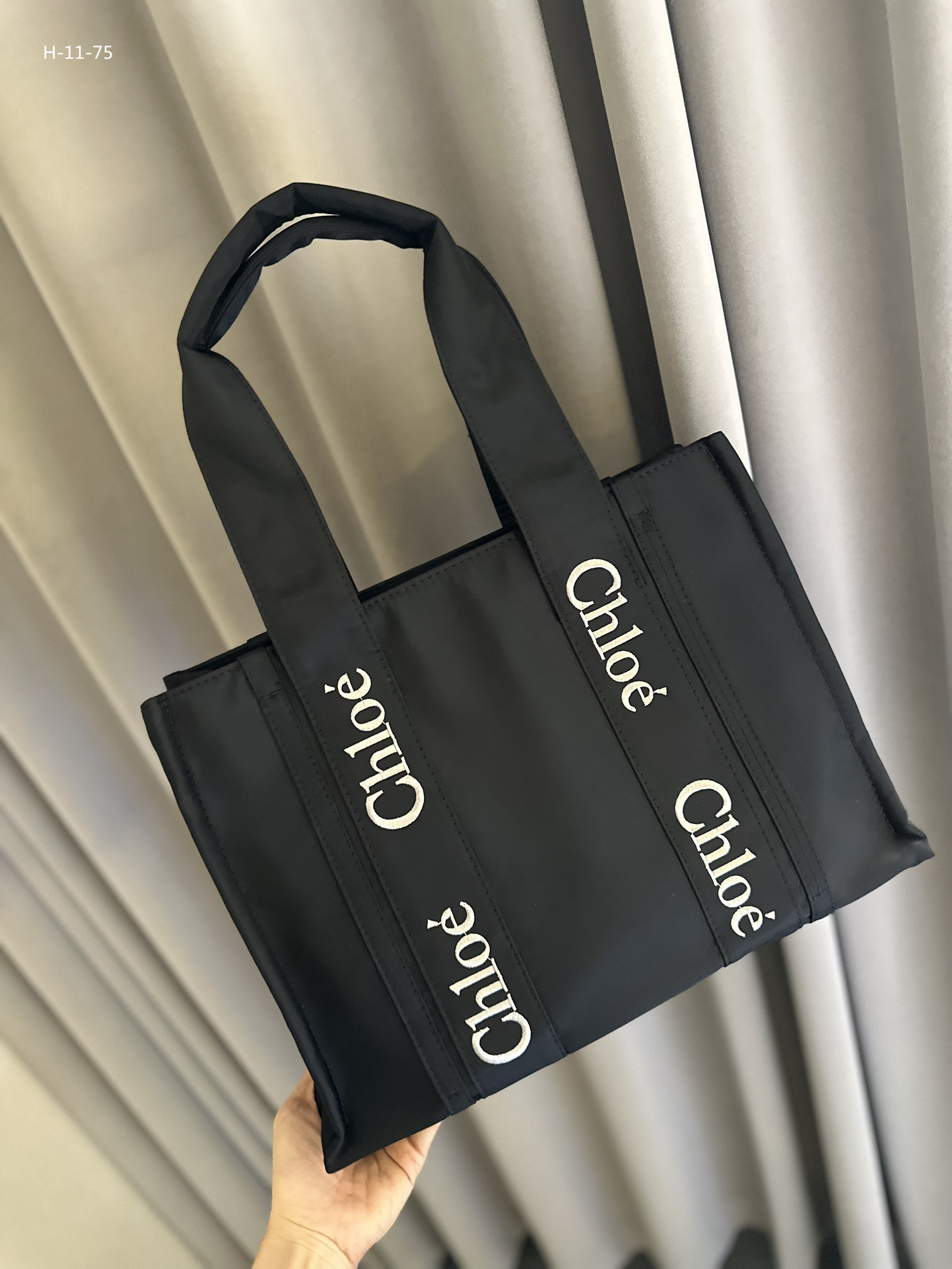 $64-LDN-703 CHL gallery