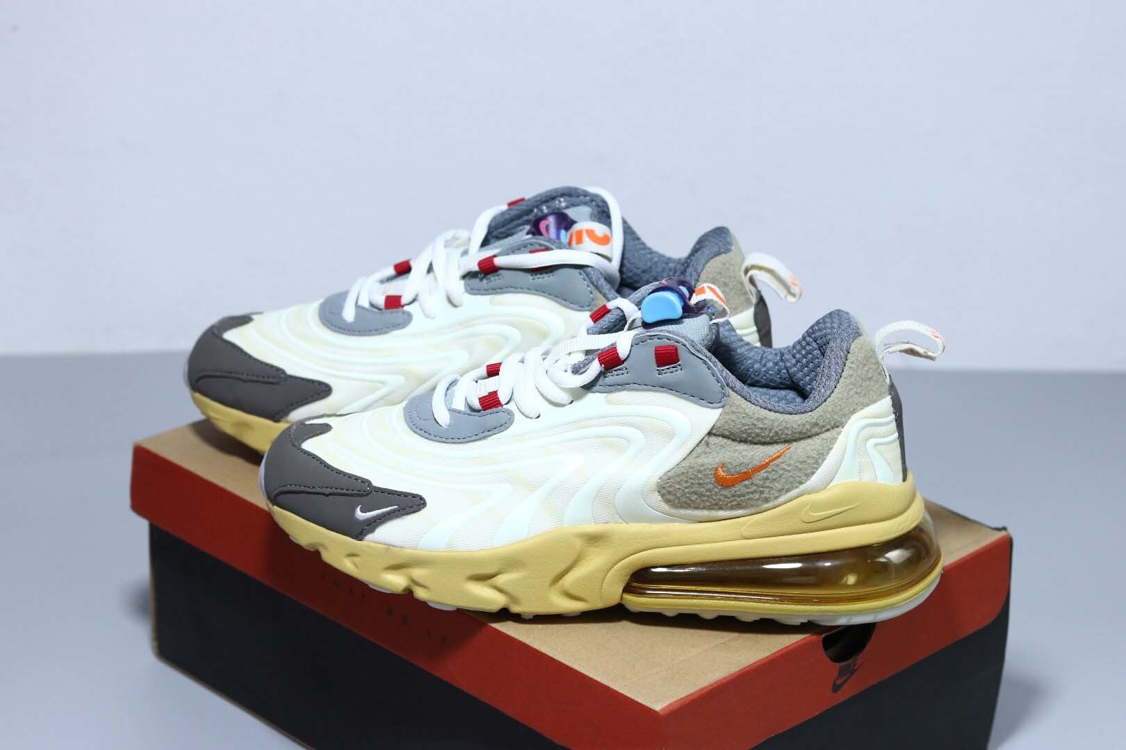 $65-LDN-157 NK gallery