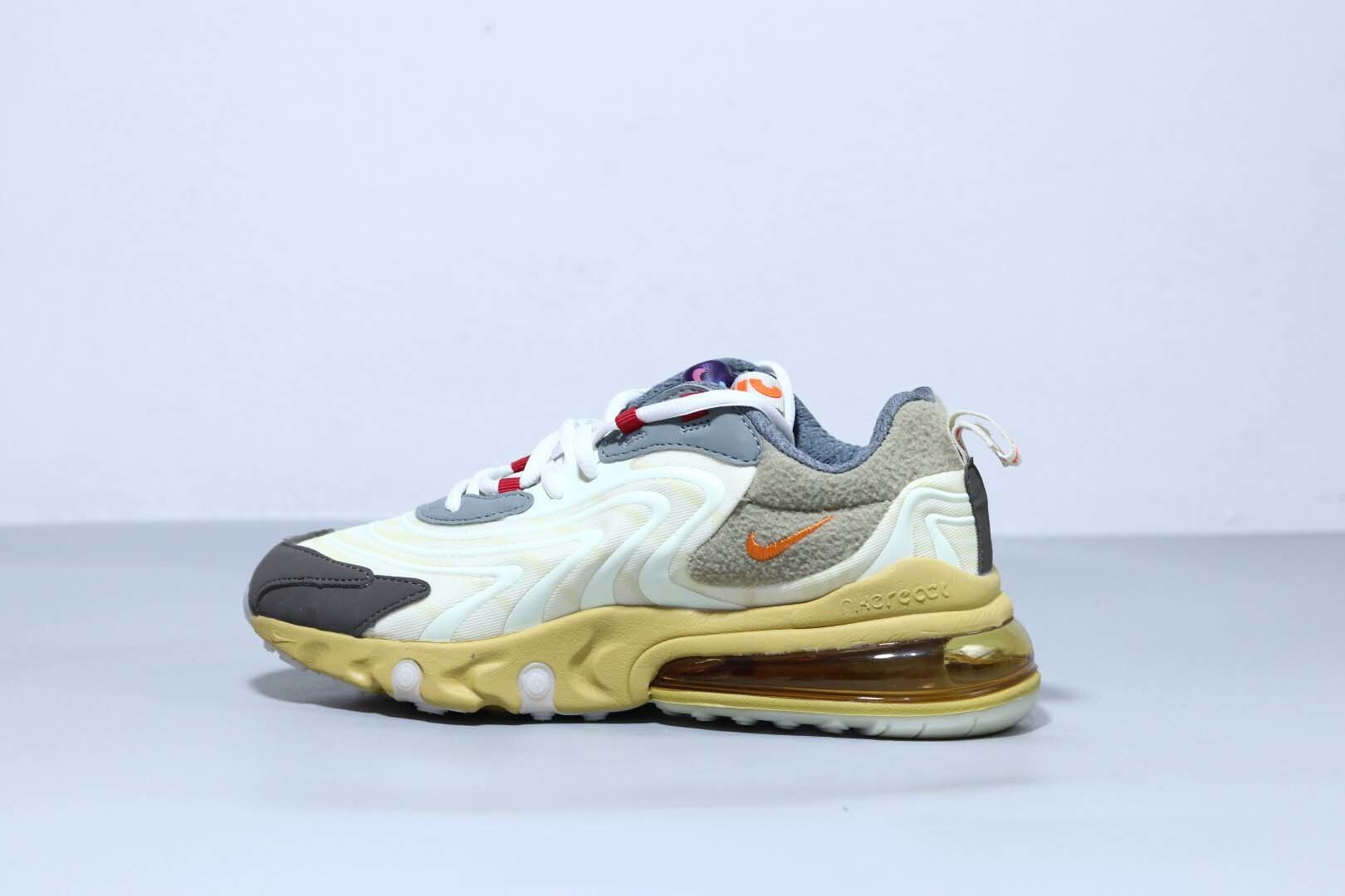 $65-LDN-157 NK gallery