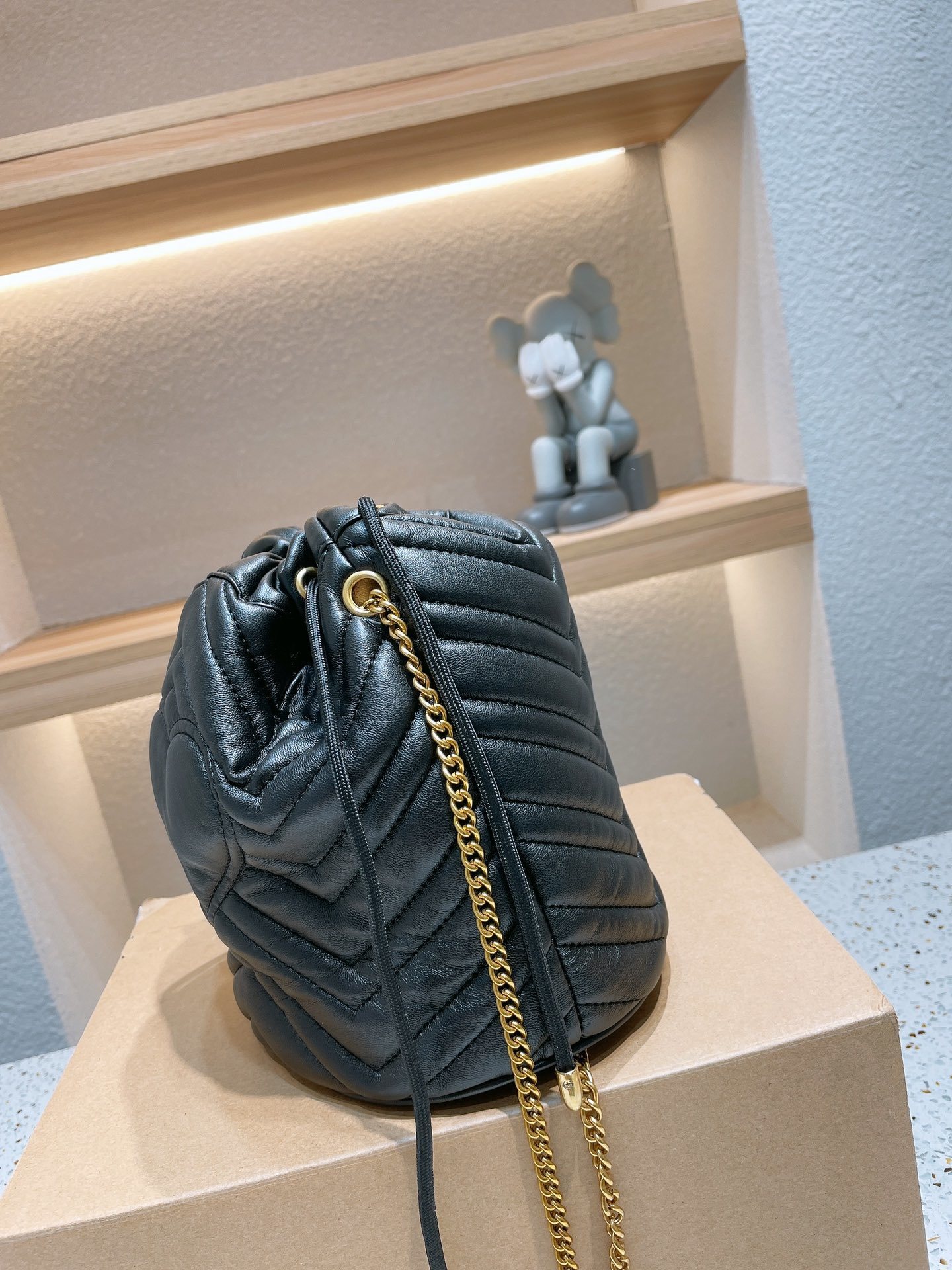 $65-LDN-223 GCI gallery