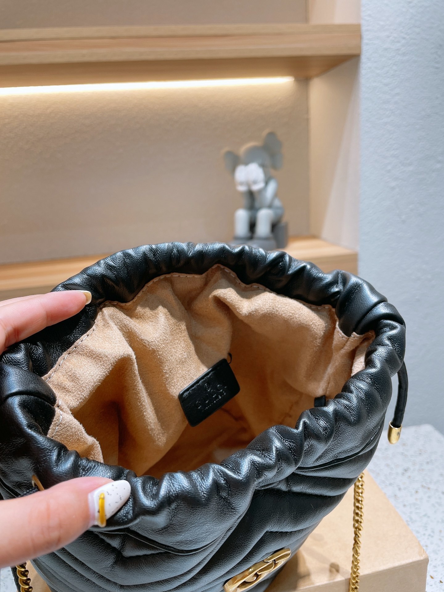 $65-LDN-223 GCI gallery