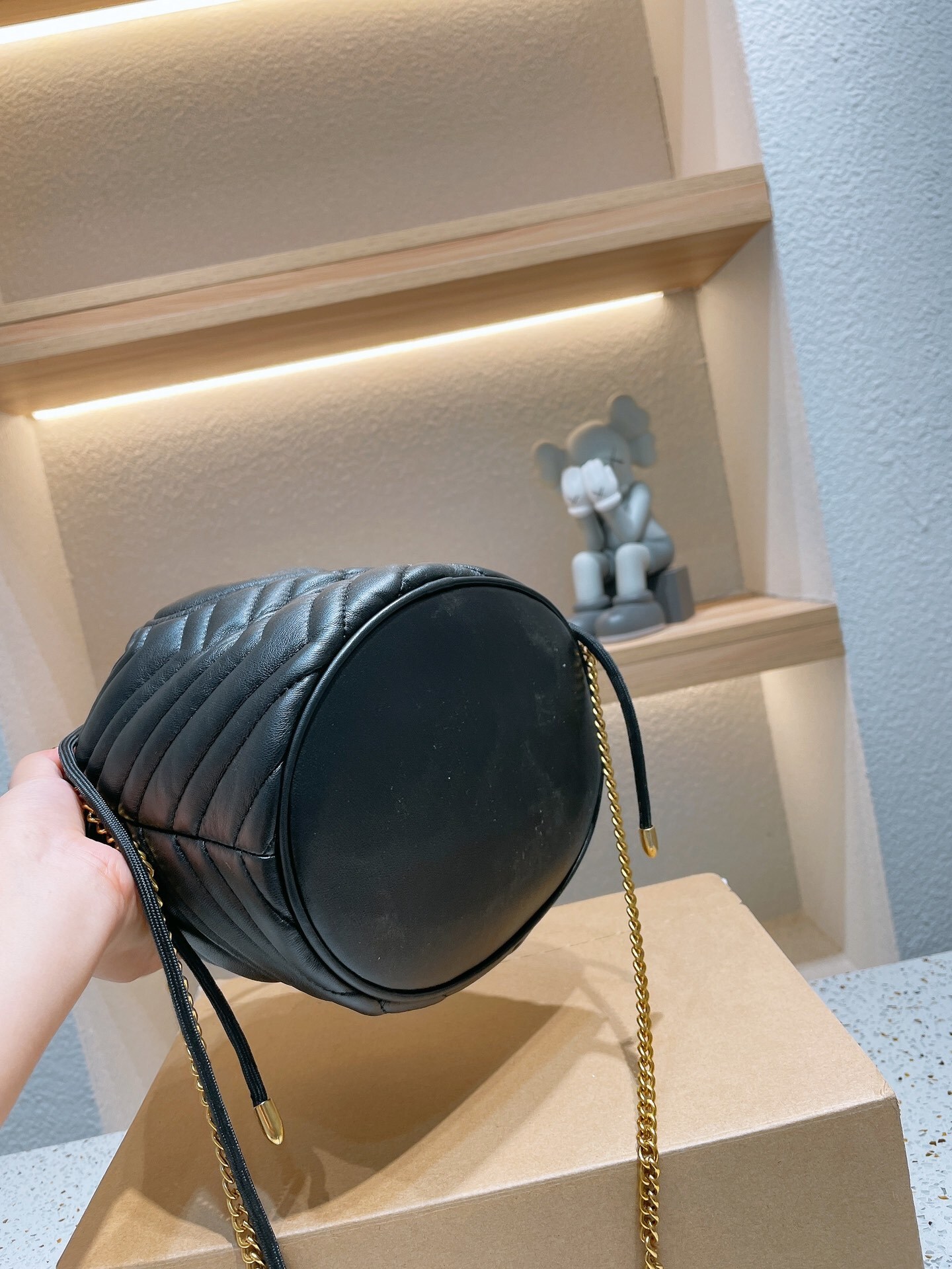 $65-LDN-223 GCI gallery